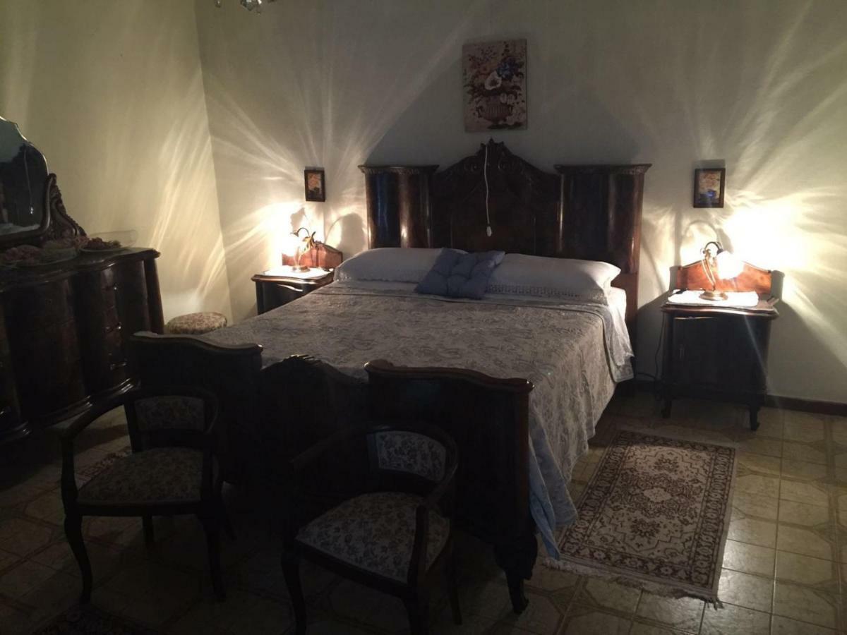 Bed and Breakfast Felix House Codevilla Exterior foto