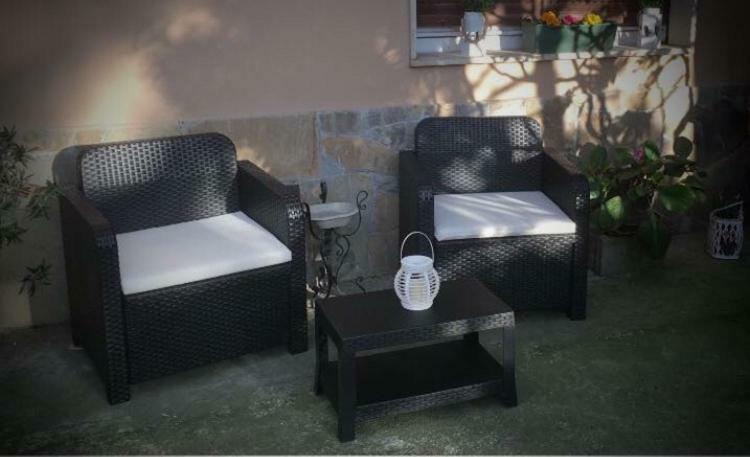Bed and Breakfast Felix House Codevilla Exterior foto